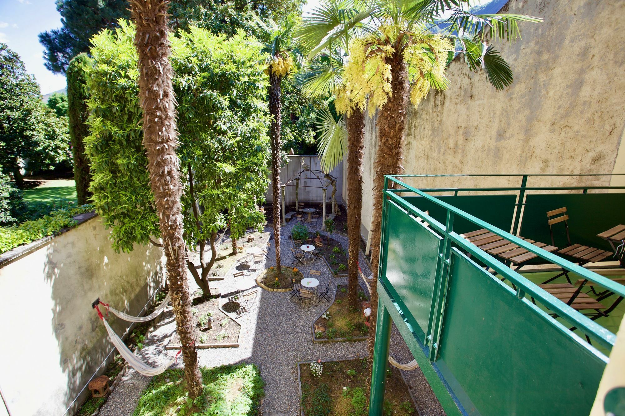 Hostel Ostello Bello Lake Como *